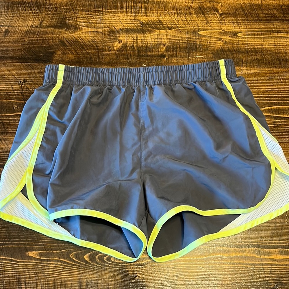 UnderArmour Heat Gear Running Shorts. Small